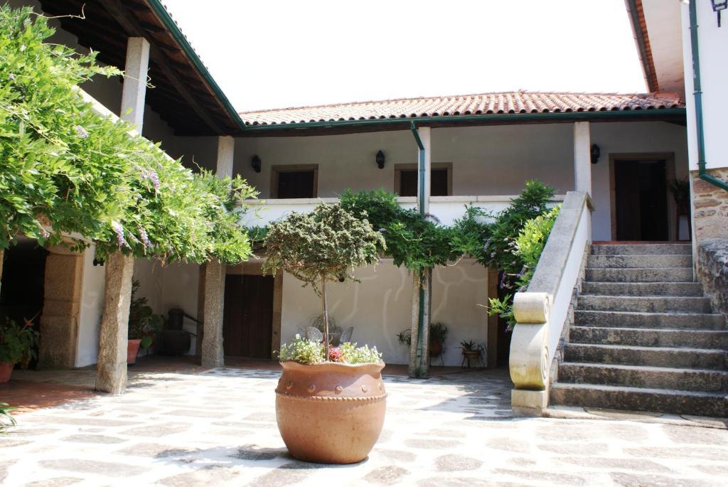 Hostal Quinta Do Sobreiro Vila Verde  Exterior foto